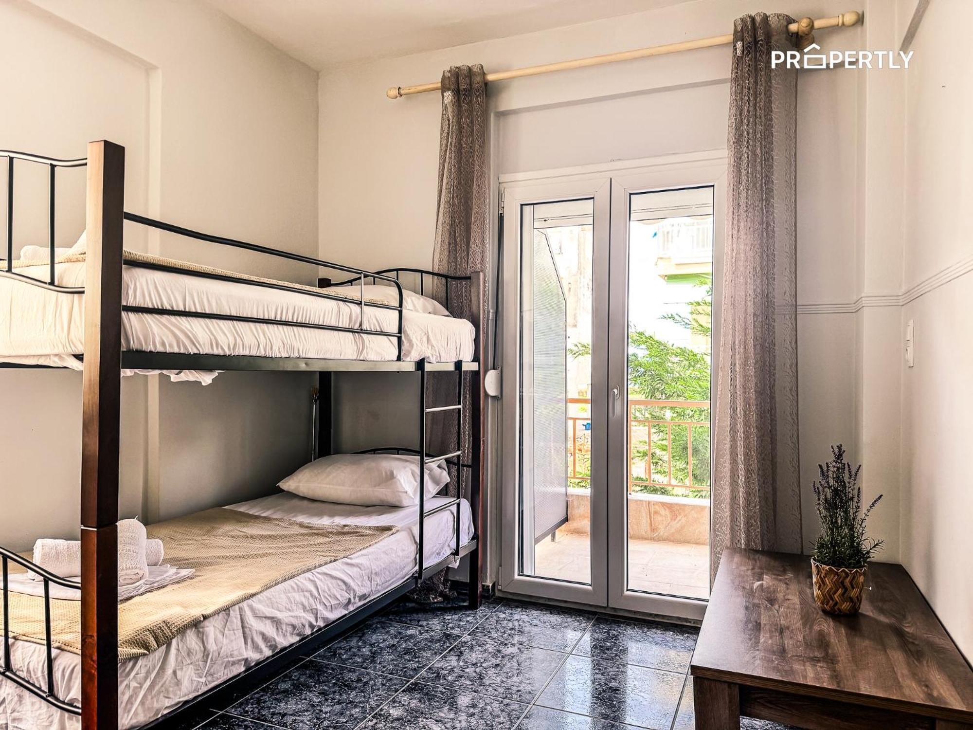 Seaside Retreat #propertly Apartment
